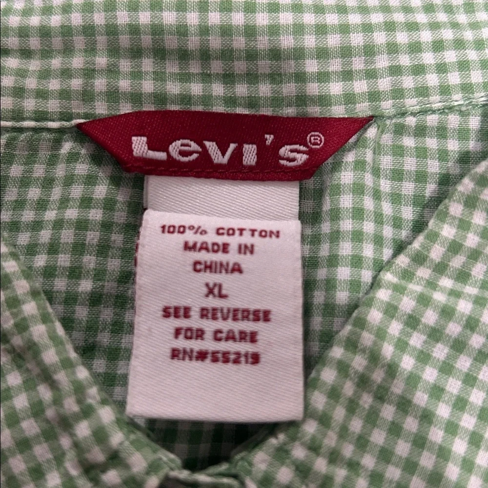 Levi's Green Checkered Button Down Shirt - Picture 8 of 8